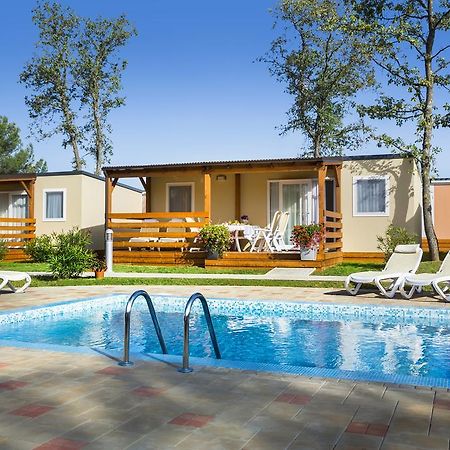 Maistra Camping Valkanela Mobile Homes Funtana Ngoại thất bức ảnh