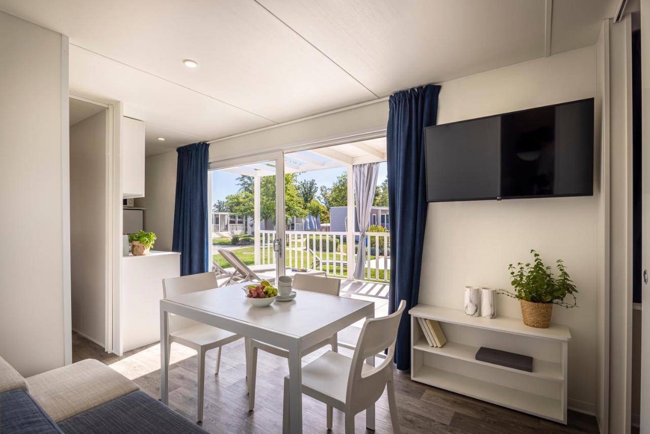 Maistra Camping Valkanela Mobile Homes Funtana Ngoại thất bức ảnh