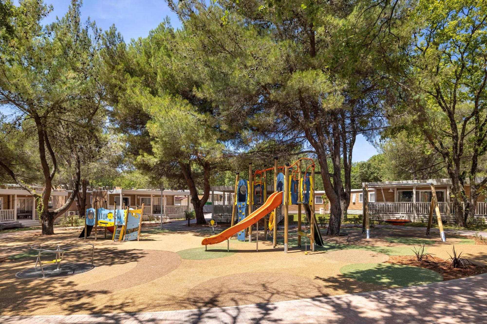 Maistra Camping Valkanela Mobile Homes Funtana Ngoại thất bức ảnh