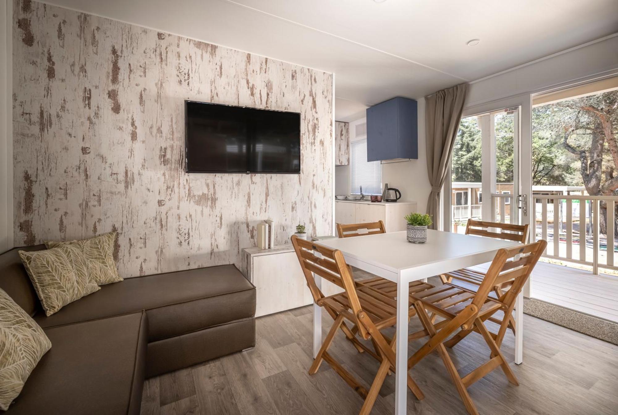 Maistra Camping Valkanela Mobile Homes Funtana Phòng bức ảnh