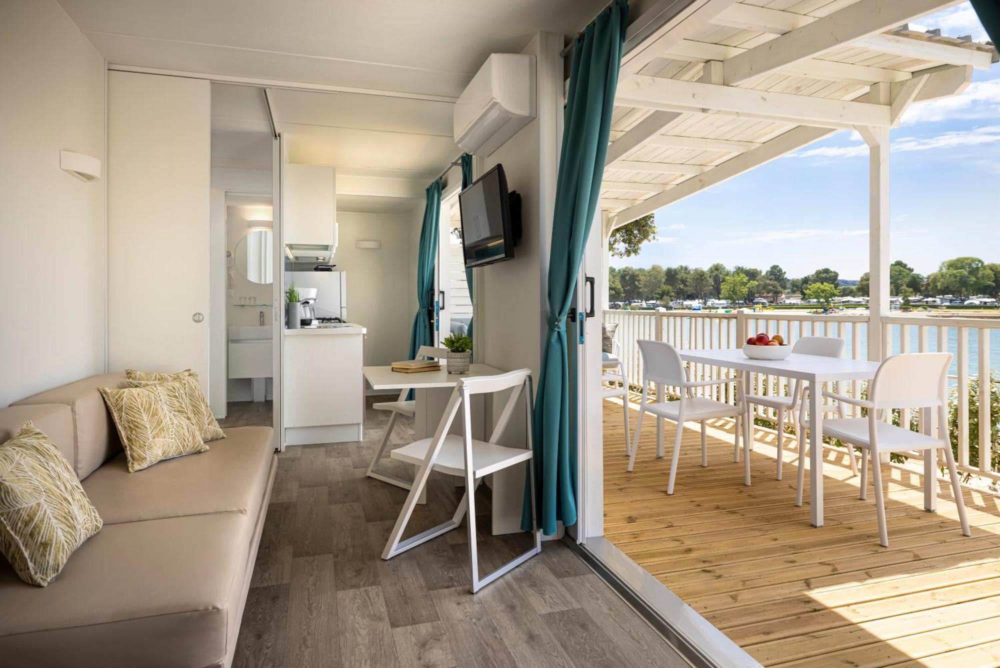 Maistra Camping Valkanela Mobile Homes Funtana Phòng bức ảnh