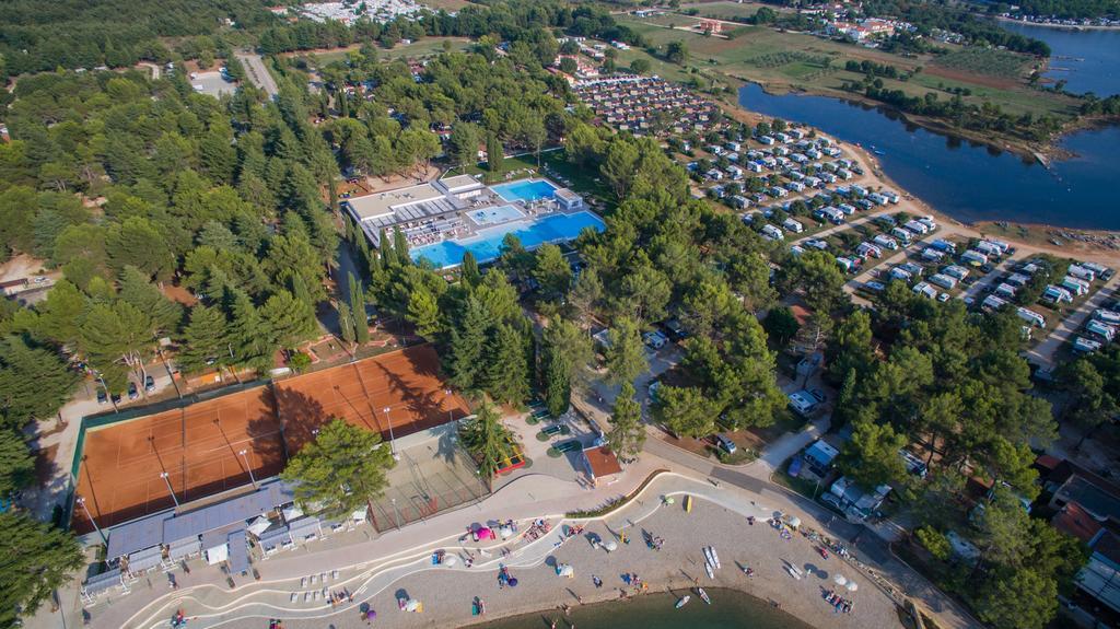 Maistra Camping Valkanela Mobile Homes Funtana Ngoại thất bức ảnh