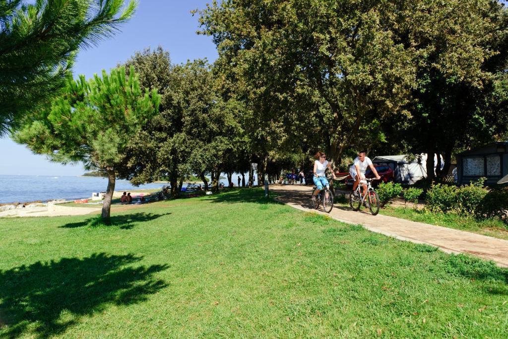 Maistra Camping Valkanela Mobile Homes Funtana Ngoại thất bức ảnh